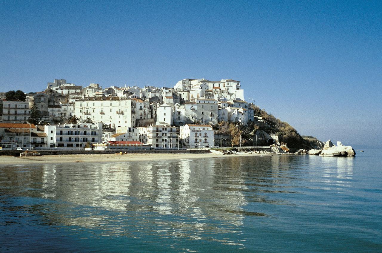 Hotel Villa A Mare 罗迪-加尔加尼科 外观 照片